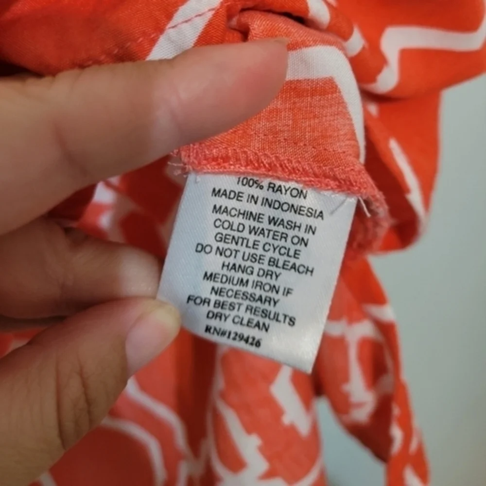 Escapada Orange & White Geometric Print Shirt Blouse Women's Size Medium Coastal